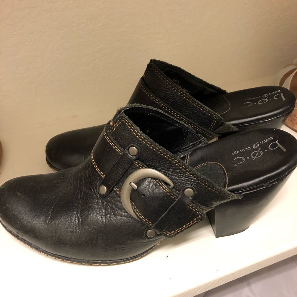 Backless boots